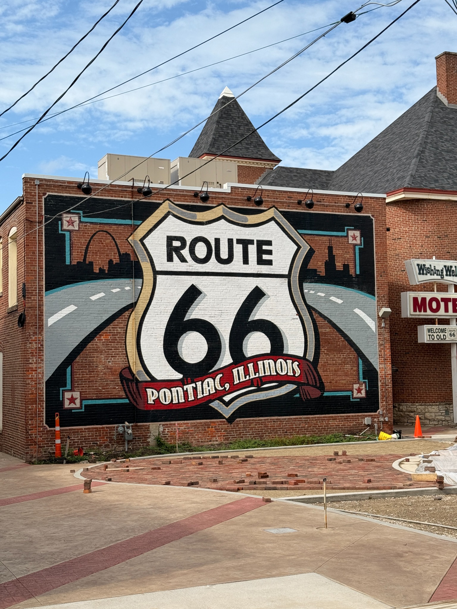 The Route 66 mural in Pontiac, Illinois